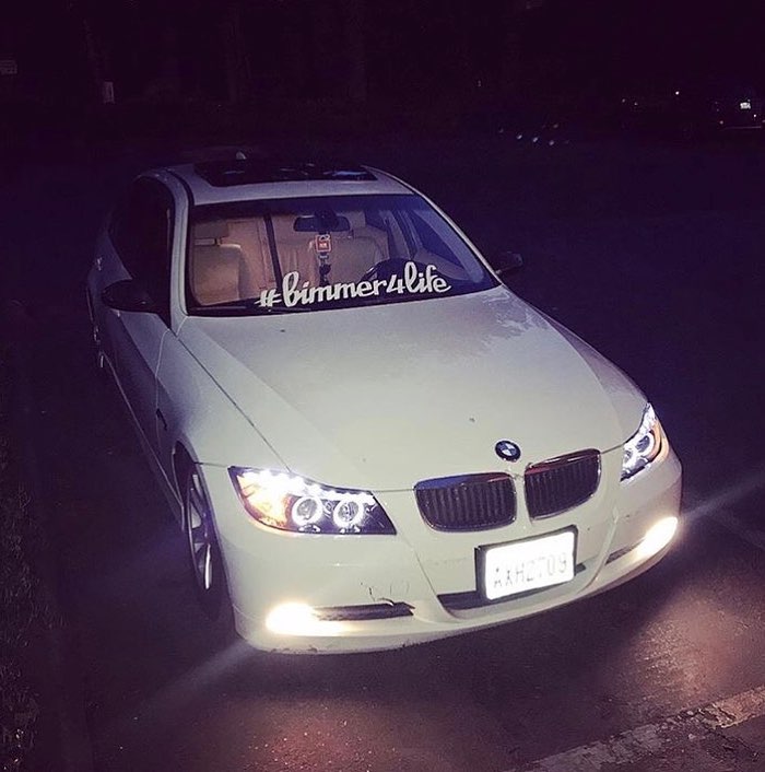 BMW windshield banner